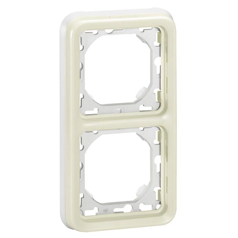 Legrand Рамка 2-м Plexo с суппортом верт. IP55 бел. Leg 069696