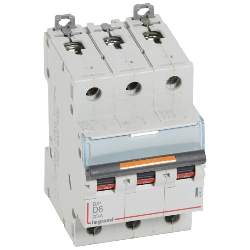 Legrand Выключатель автоматический модульный 3п D 6А 25кА DX3 3мод. 400В Leg 409831