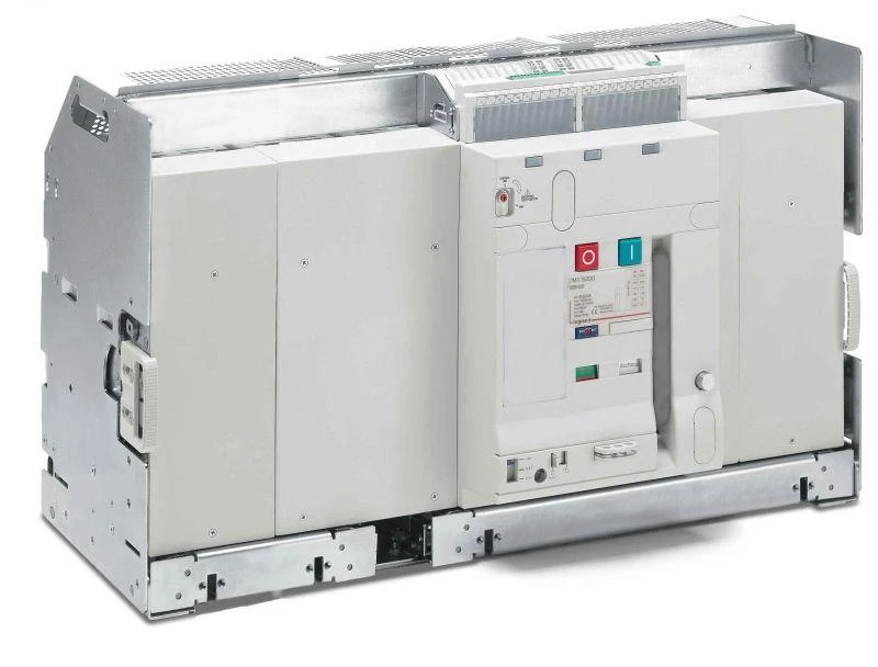 Legrand Выключатель автоматический воздушный 3п 6300А DMX3-I 6300 выкатн. Leg 028977