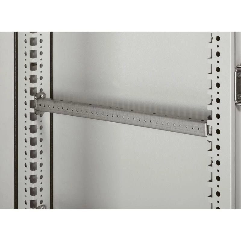 Legrand Траверса горизонт. 800мм Leg 048017