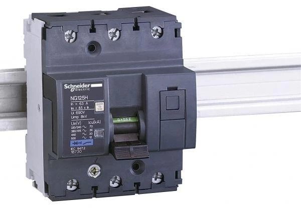 Schneider Electric Выключатель автоматический модульный 3п C 40А 9кА NG125H SchE 18728