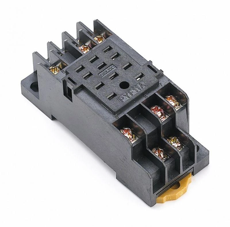 DEKraft Розетка для ПР 102 3 контакта 5А РР-102 SchE 23239DEK
