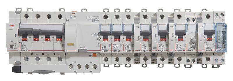 Legrand Выключатель автоматический модульный 4п C 32А 16кА DX3 10000 4мод. 400В Leg 409339